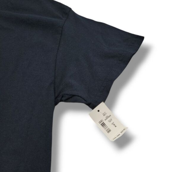 New 2Pac Shirt Size Small Tupac "It's Just Me Against The World" Graphic T-Shirt - Picture 6 of 7